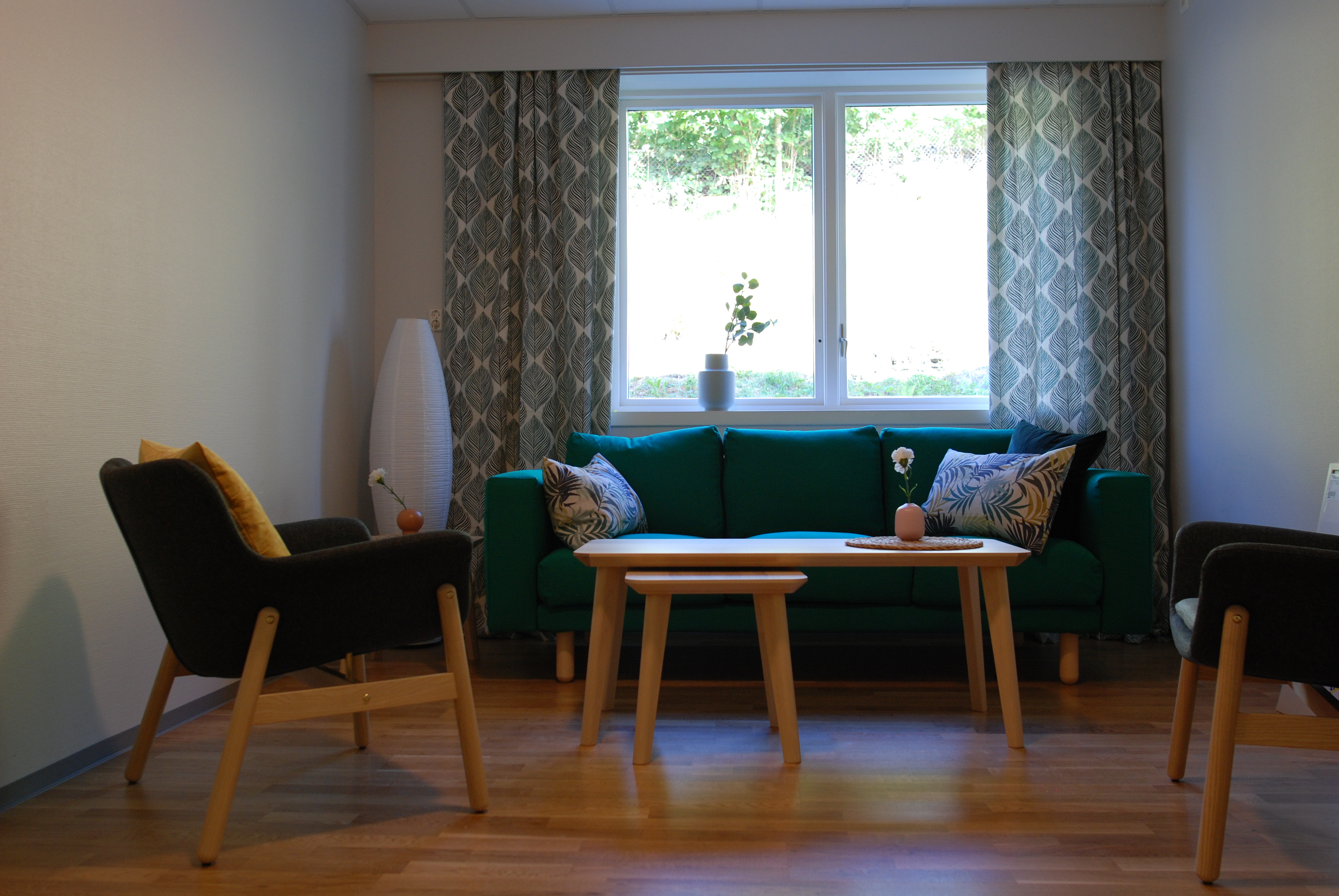 Barnerommet på Voss DPS med sofagruppe og tilgang til leker